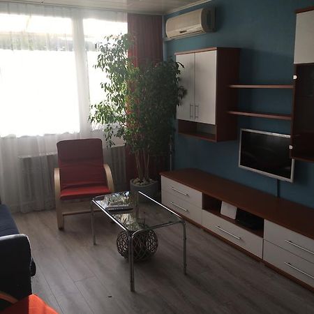 Malnas Macska Apartman Szekszard Luaran gambar