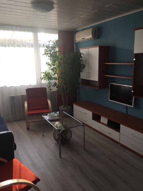 Malnas Macska Apartman Szekszard Luaran gambar